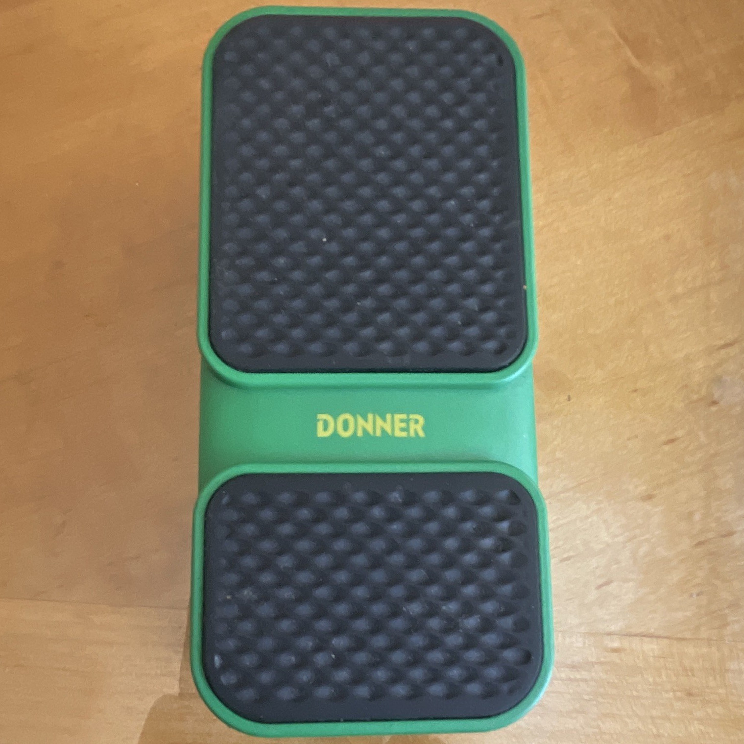 Donner Viper Analog Volume & Expression Pedal, Green