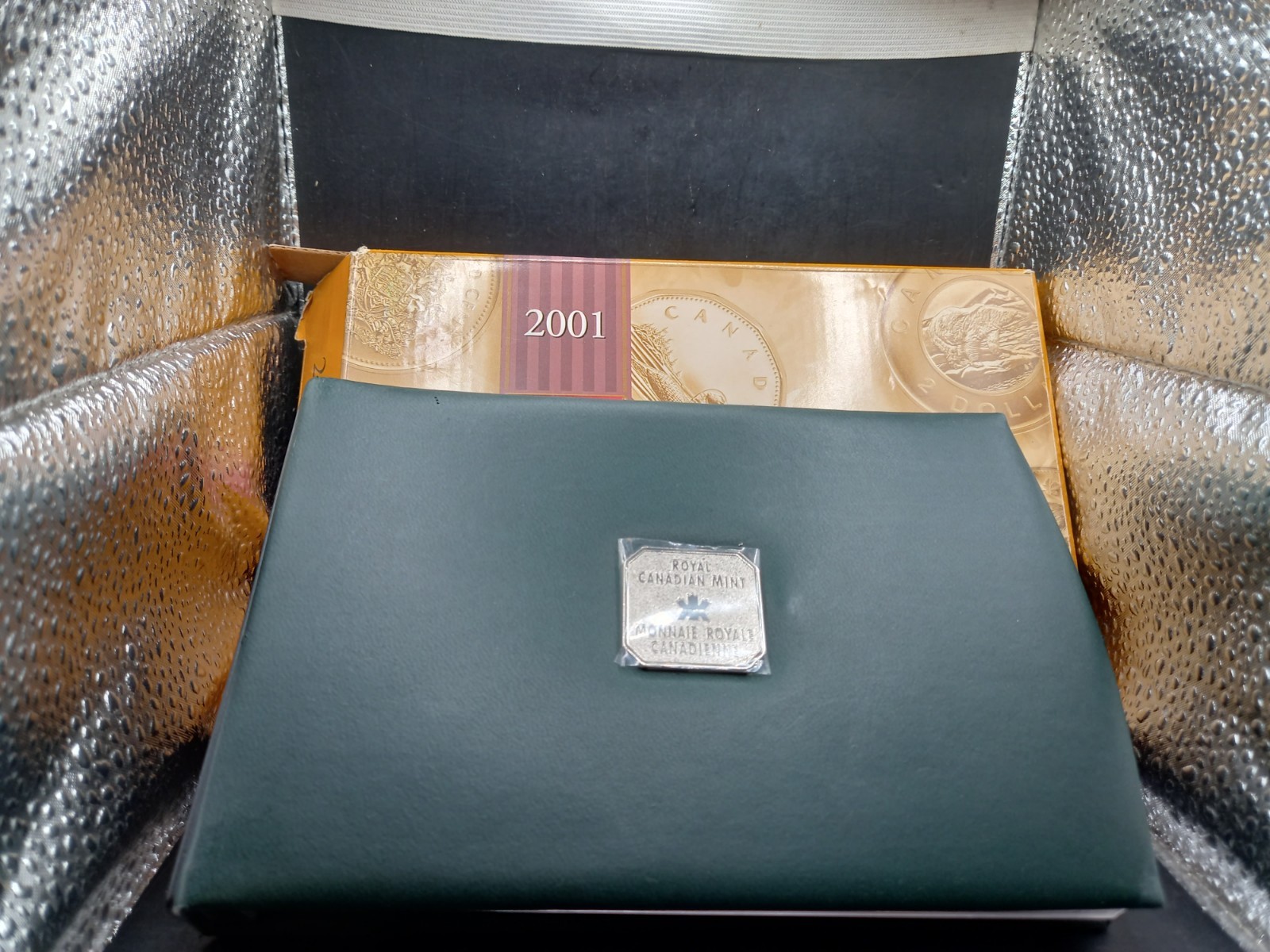 2001 Canadian Mint Specimen Set Of Coins Good Condition Woth Small Issue's