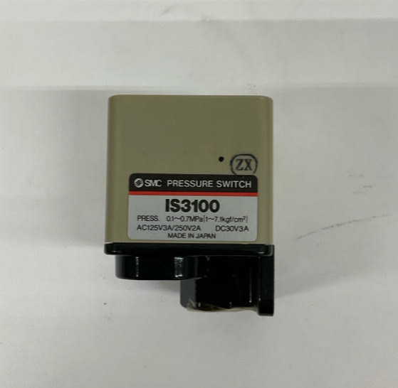 SMC IS3100  Pressure Switch  0.1- 0.7 MPA  125/250 VAC 30 VDC