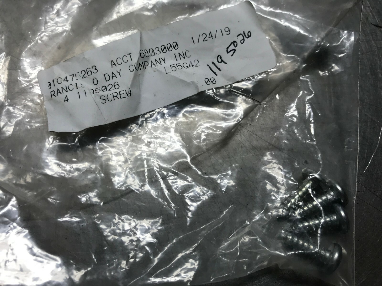 1195026  GENUINE OEM  CAT  SCREW  QTY of 2  Caterpillar  119-5026