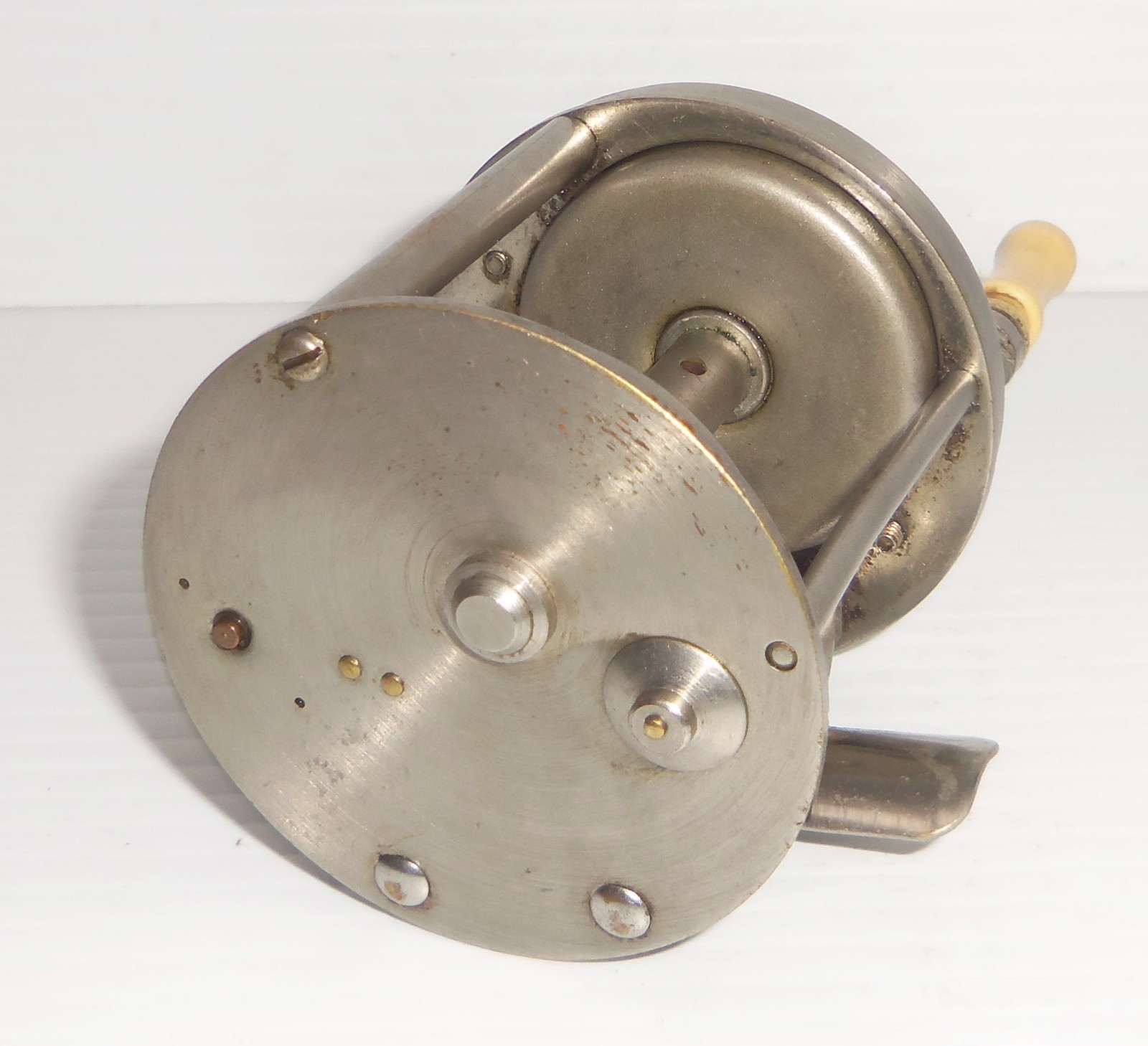 Vintage National Crown Quality Baitcasting Fishing Reel