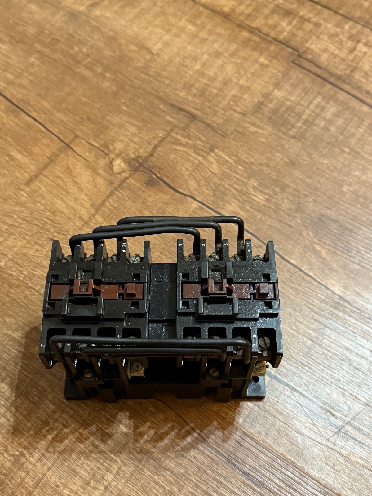 Telemecanique Relay / LC2-D169 / 220V / Good Condition