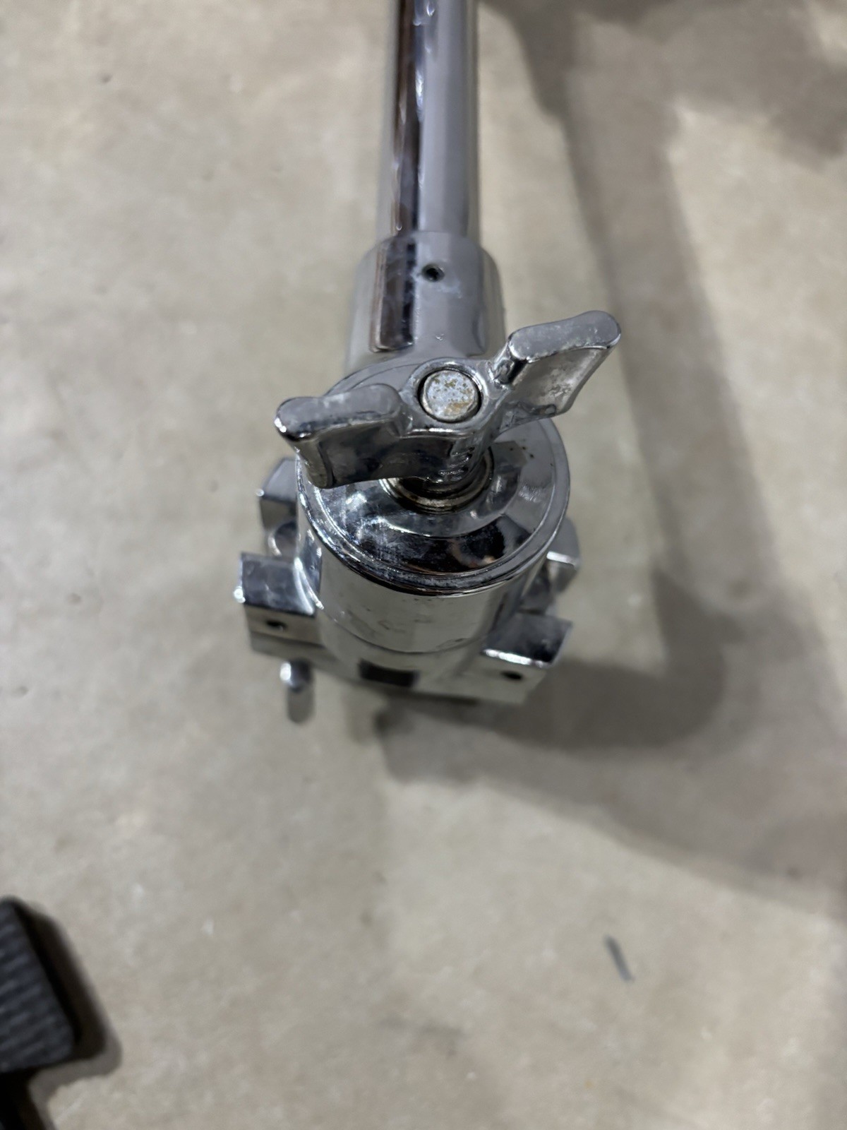 DW Double Adjustable V Clamp Tube