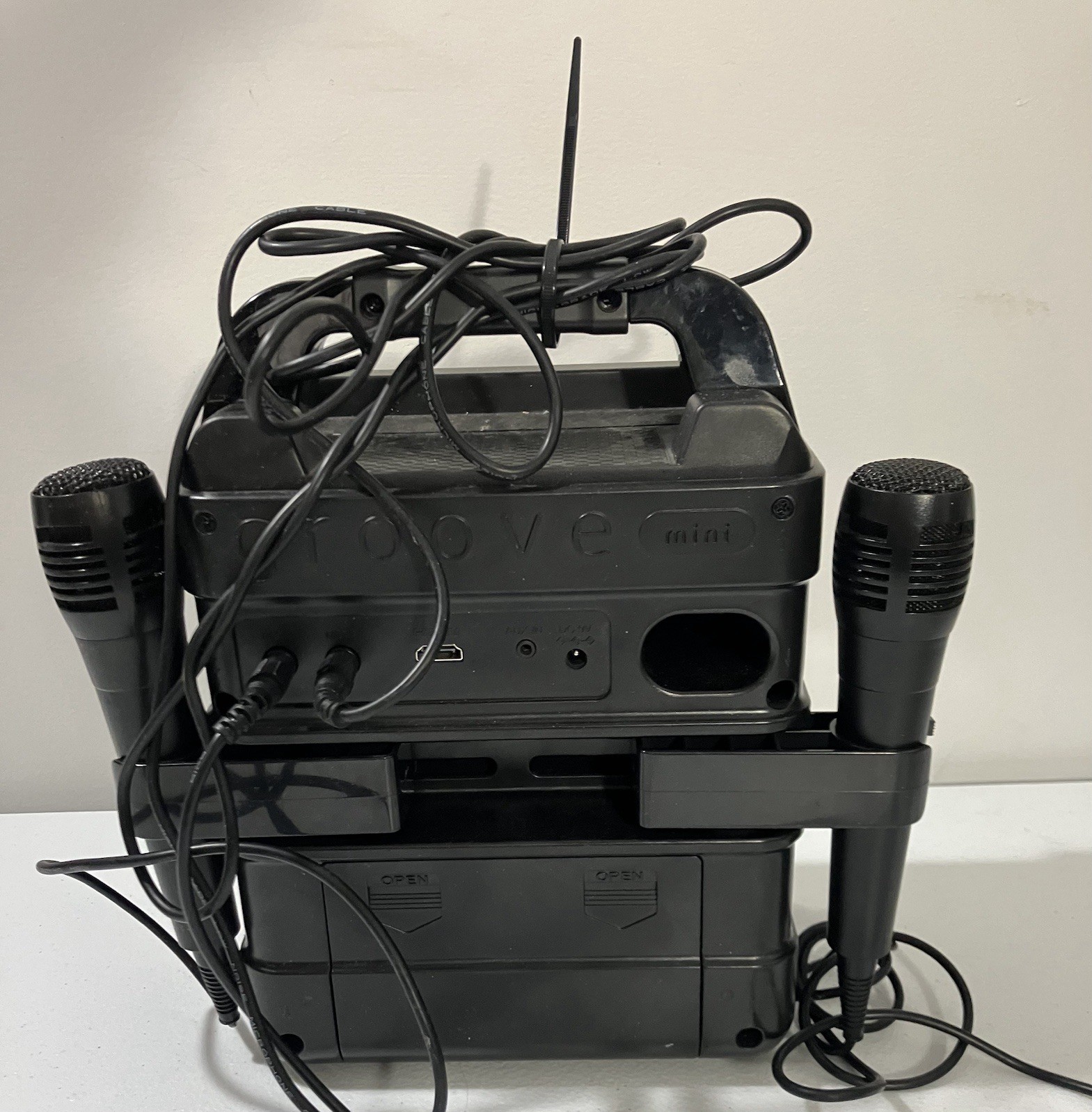 Singing Machine Portable Bluetooth Karaoke System (SML654BK) tested
