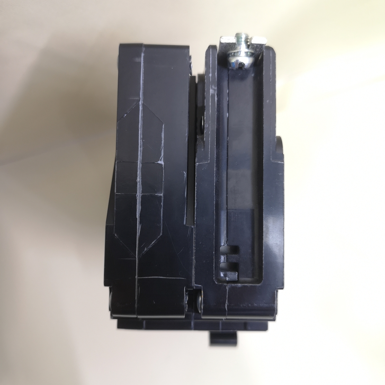 SQUARE D EDB14015EPD BREAKER