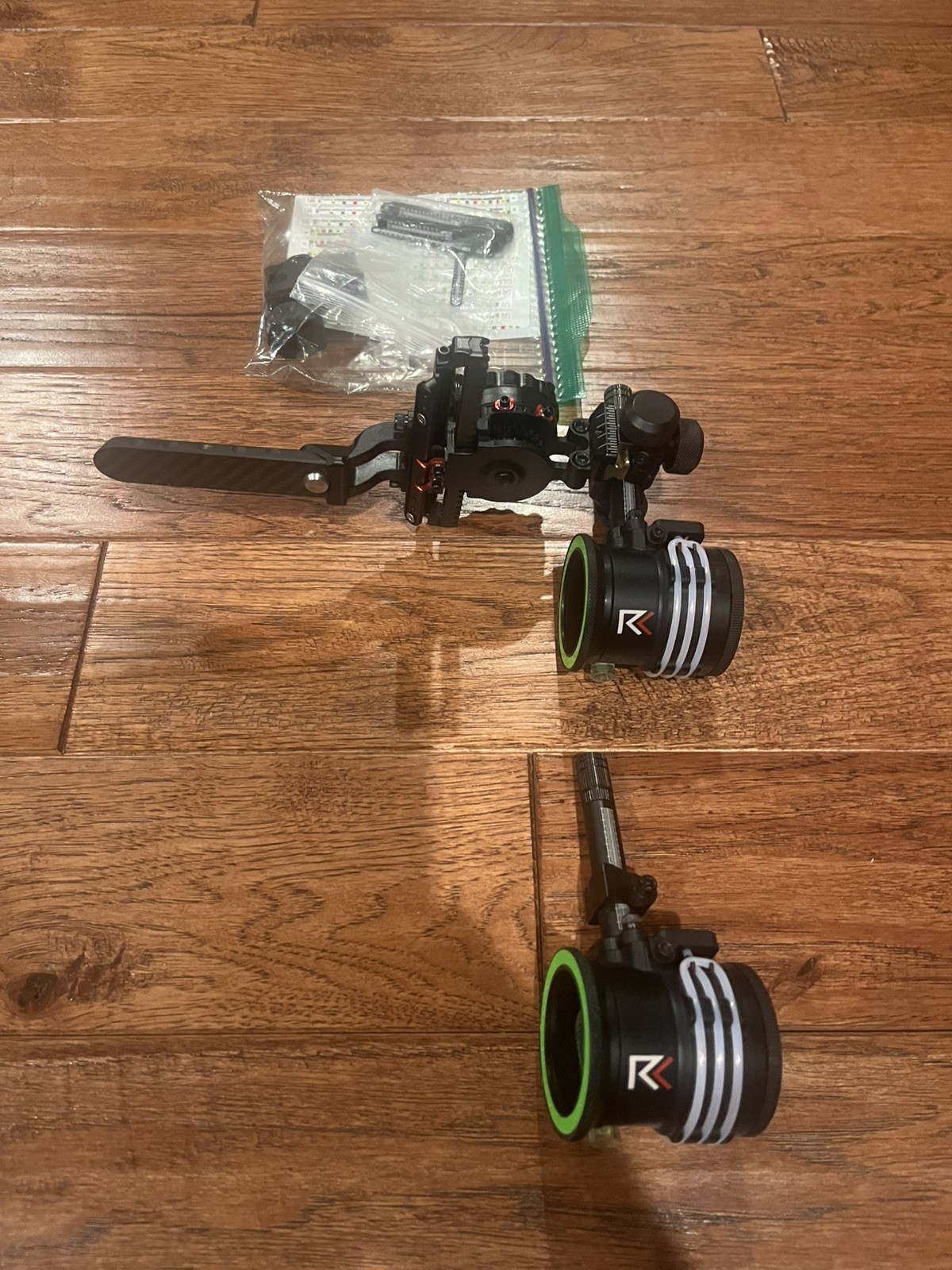 LH Redline Torch 3 Pin Bow Sight- Mathews Bridge-w/extra 3 pin housing