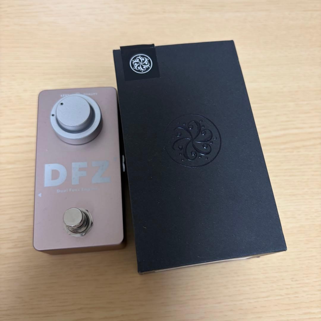 Darkglass Electronics Dual Fuzz Engine Guitar Effects Pedal Used