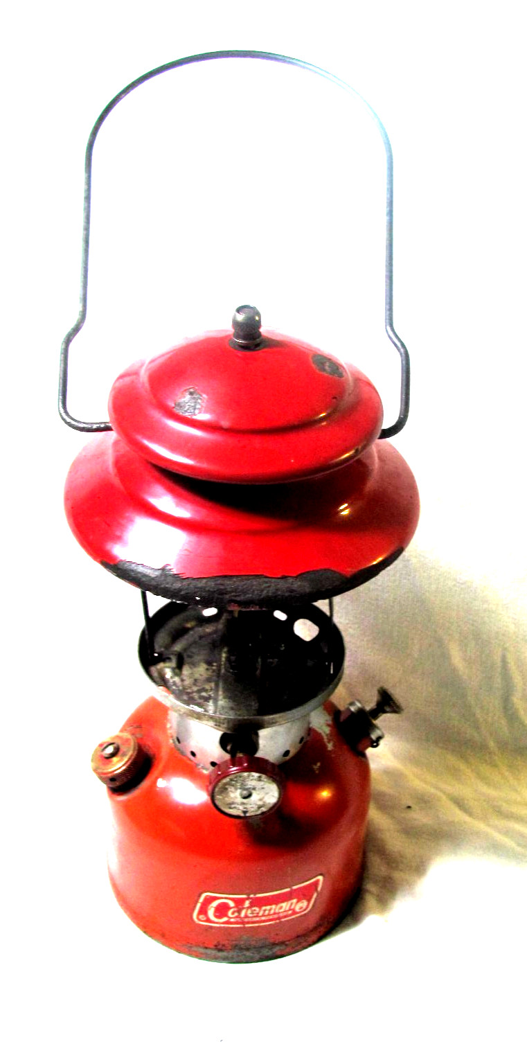 Red Coleman Vintage 200A Lantern Date 10- 68 Sunshine of Night Parts or Repair