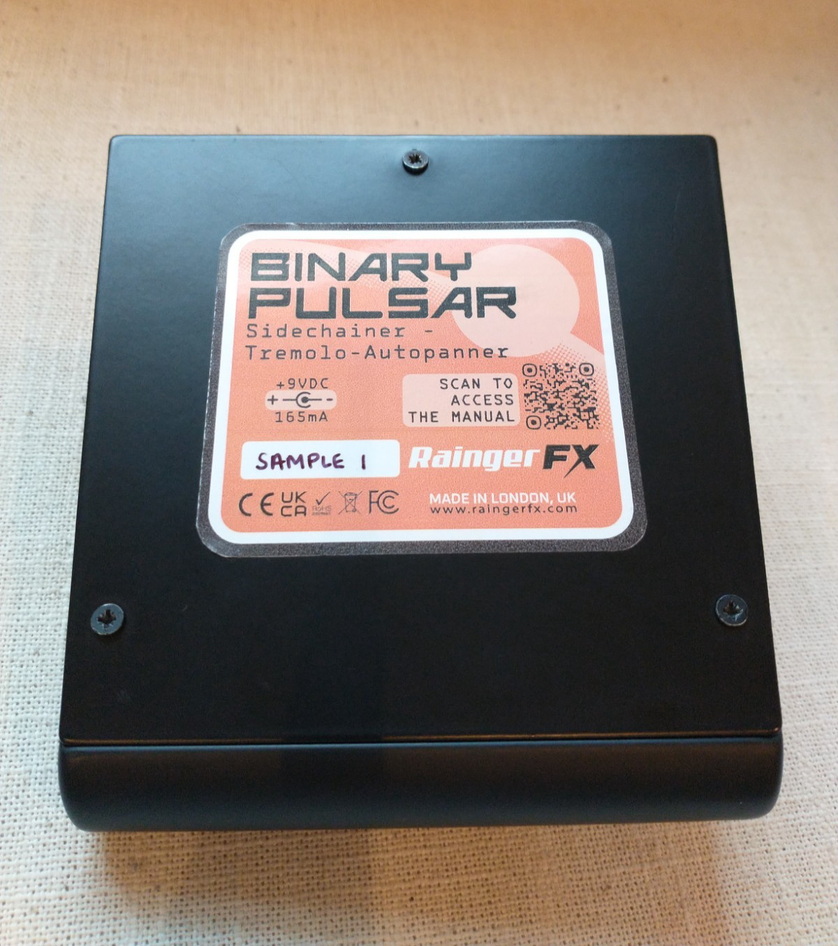 Rainger FX Binary Pulsar Stereo Sidechain, Panner & Tremolo Pedal