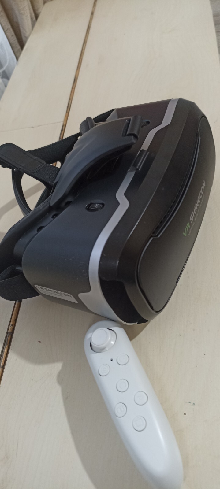 VR Glasses SHINECON for Android/IPhone + FREE CONTROLLER