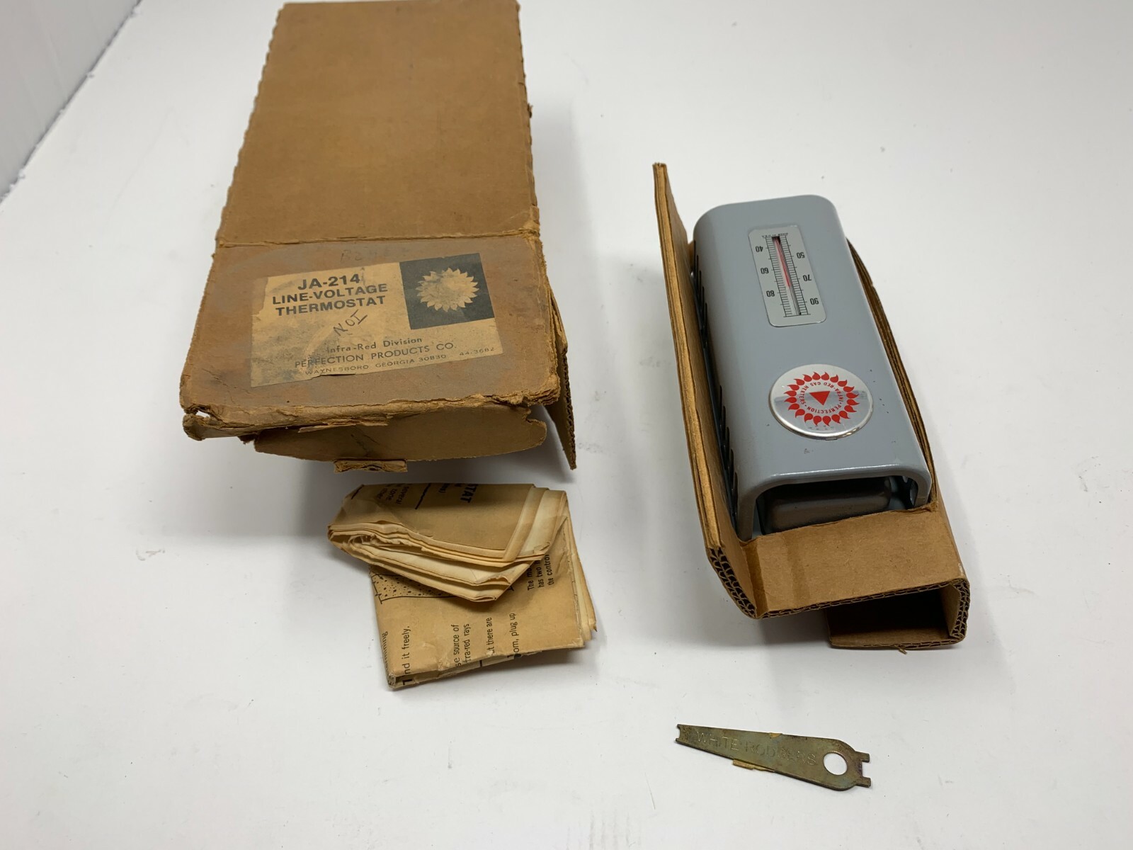 NOS Perfection Products Co Line Voltage Thermostat JA-214 Fast Free Shipping!