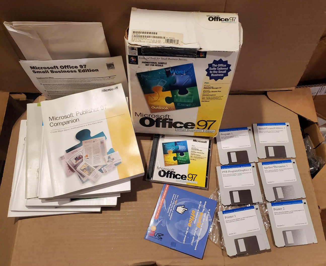 Microsoft Office 97 Small business dition Retail Package - Promotional Sample