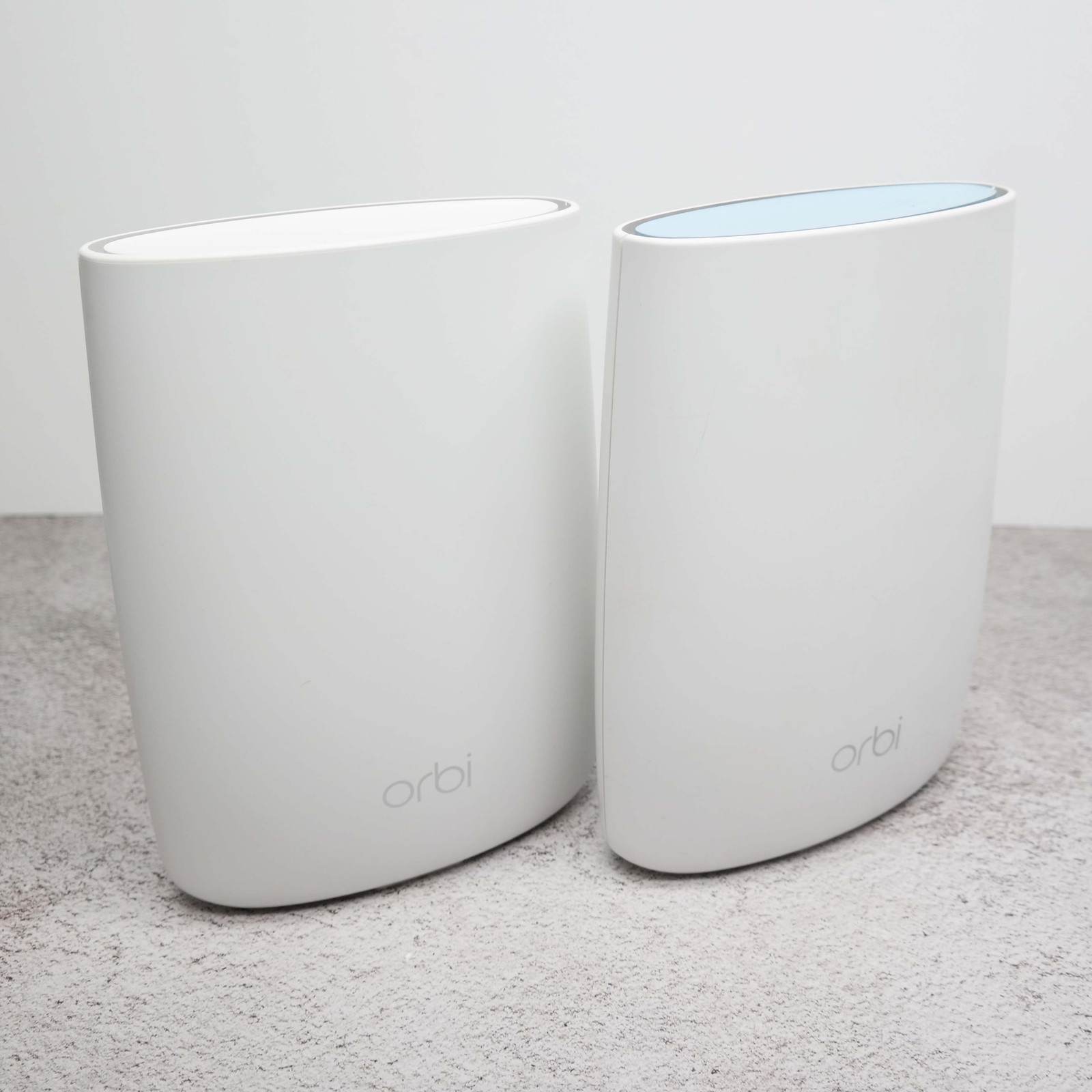 Netgear Orbi AC3000 Trri-Band Wireless Router RBK50 2-Pack BROKEN