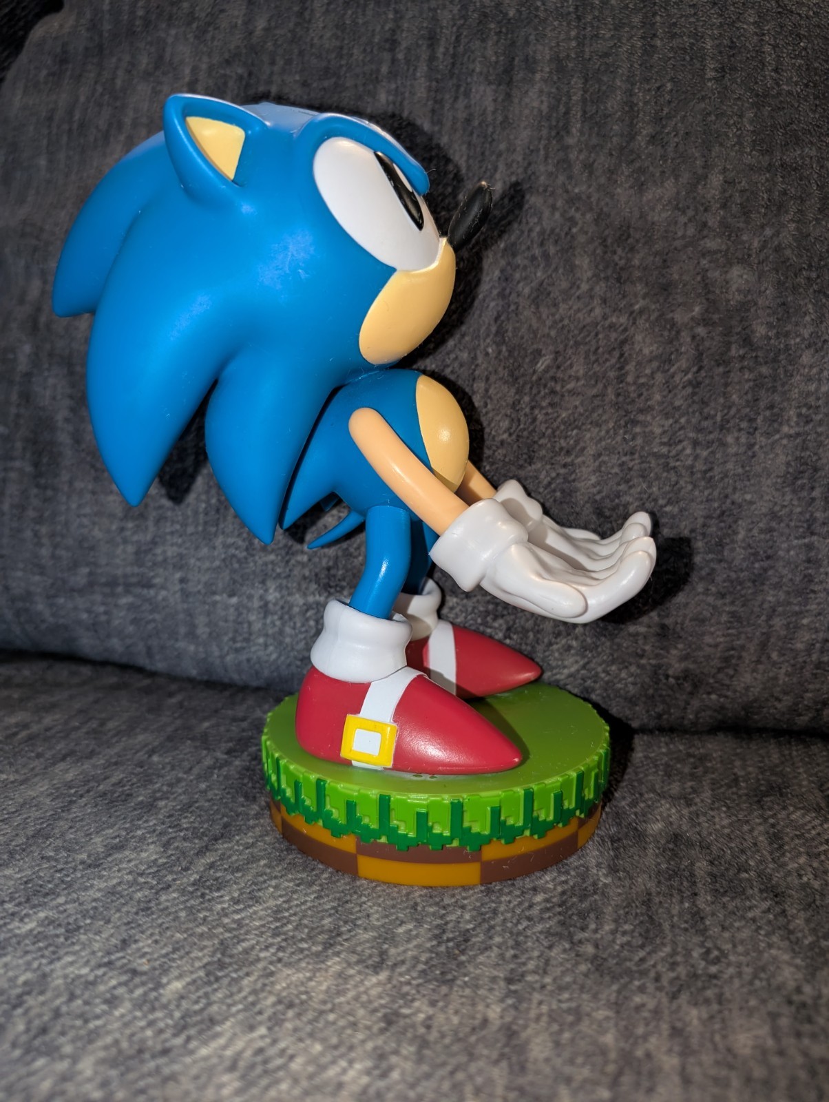 Cable Guys Sonic the Hedgehog Phone and Controller Holder 8" Exquisite Gaming