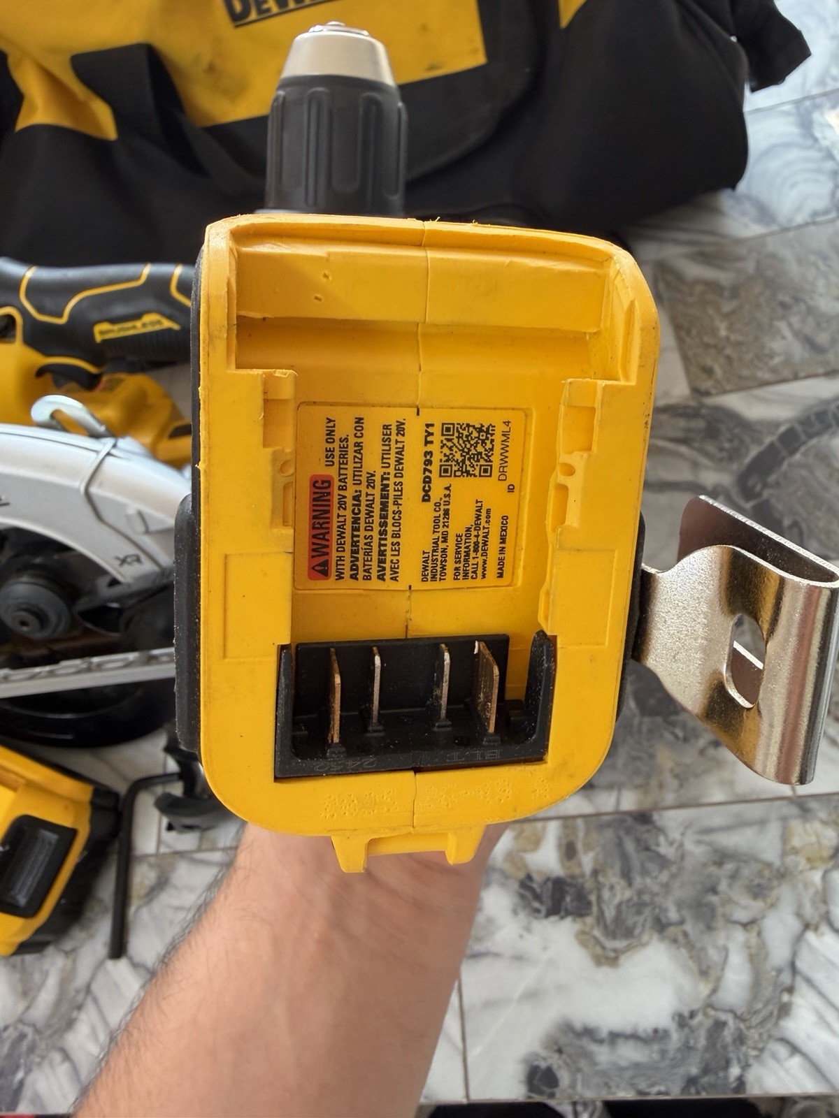 Dewalt Brushless 3-Tool Combo Kit DCK330P2