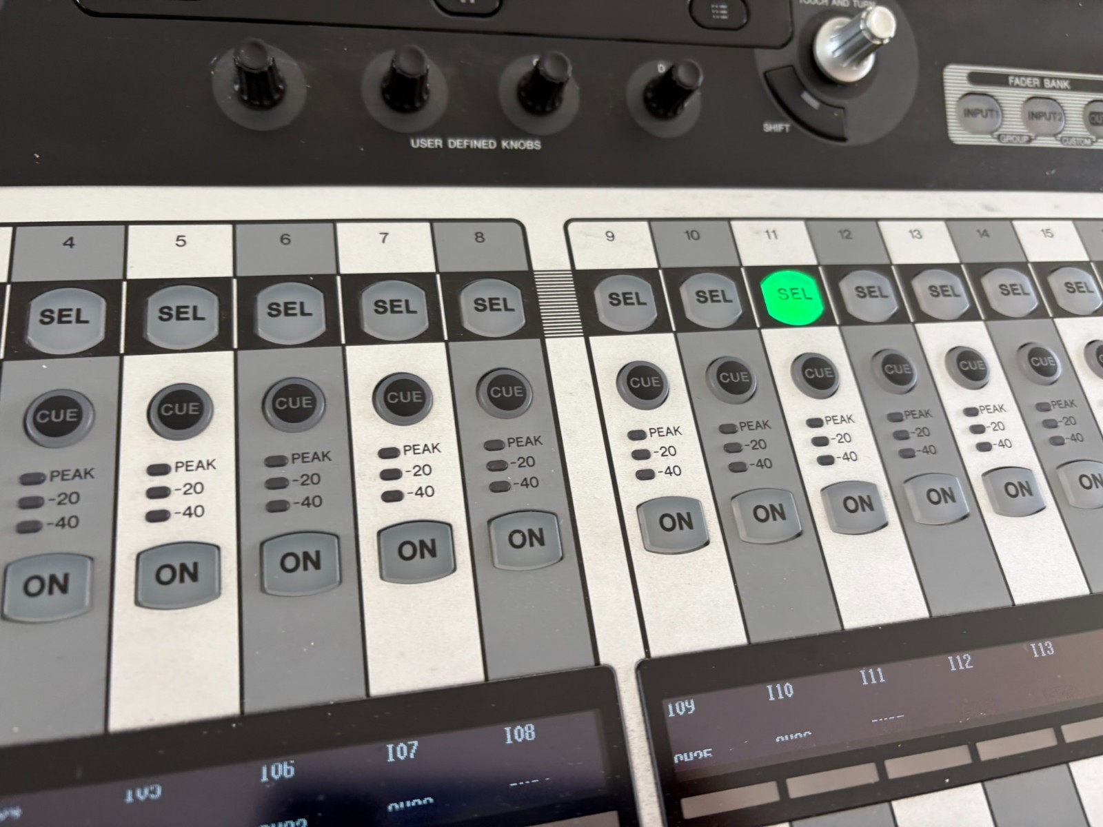 Yamaha TF1 Mixer