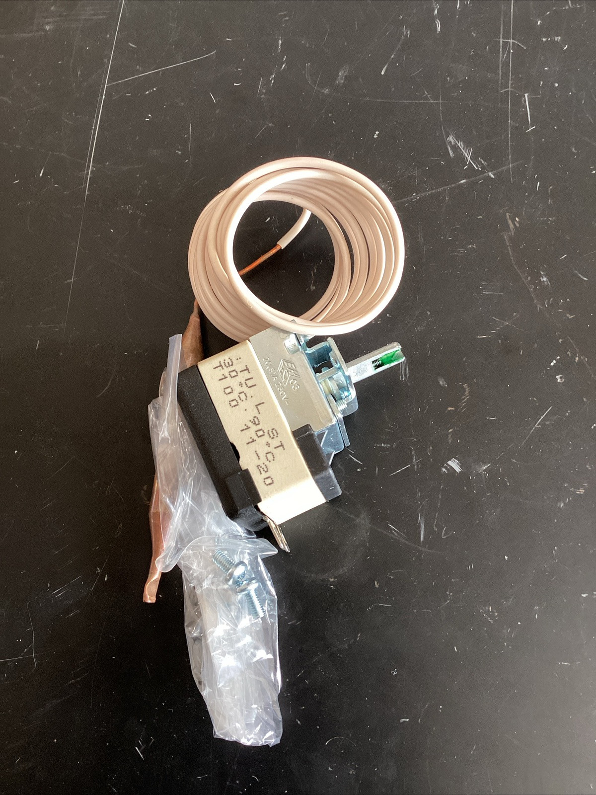 Weil McLain Thermostat Replacement Kit For Water Heaters 635-100-010 W11