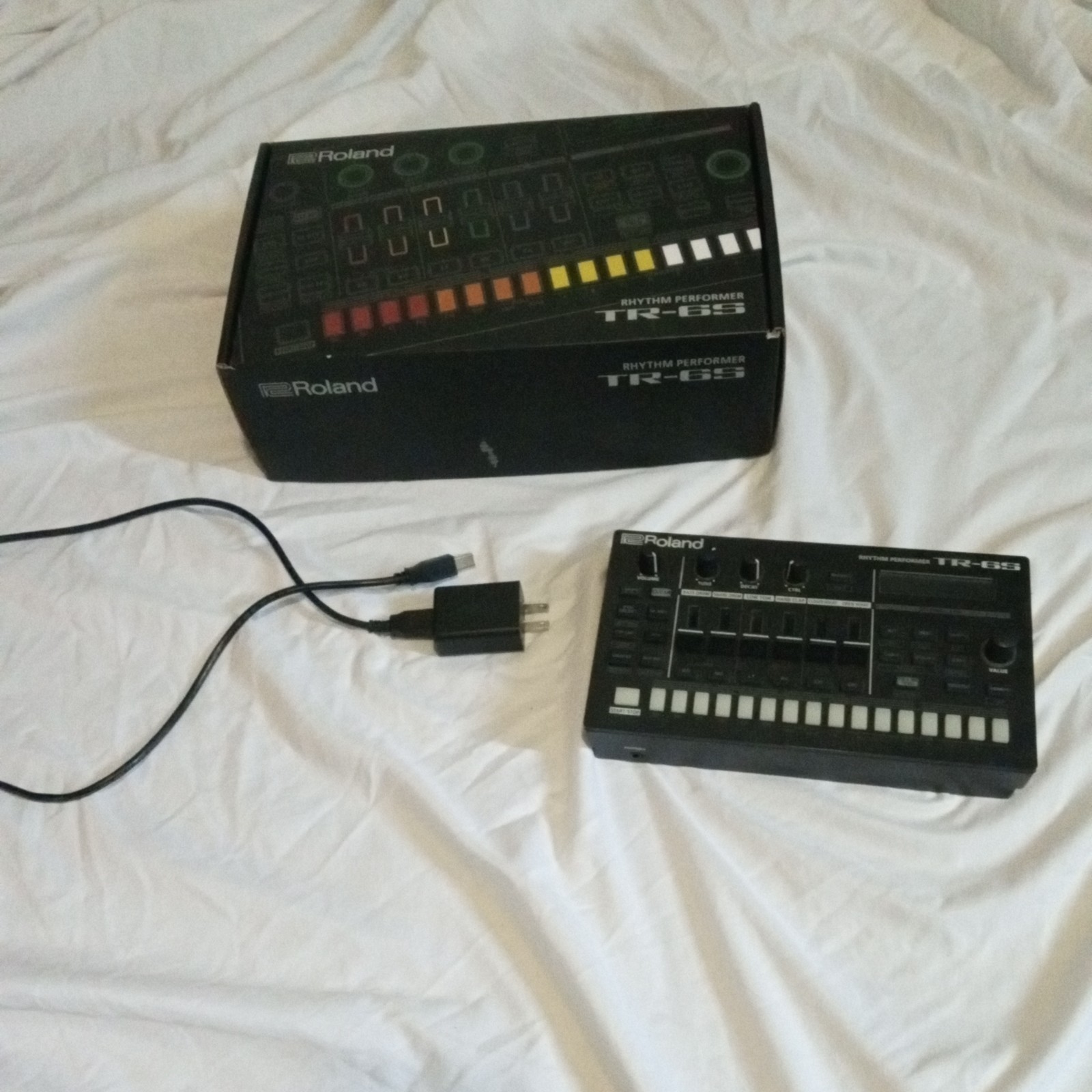 Roland TR-6S Compact Drum Machine - Black