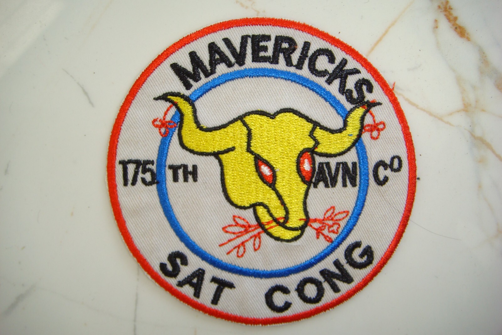 US 175th AVIATION CO. "MAVERICKS TEAM SAT CONG" (KILL VC), VIETNAM WAR PATCH