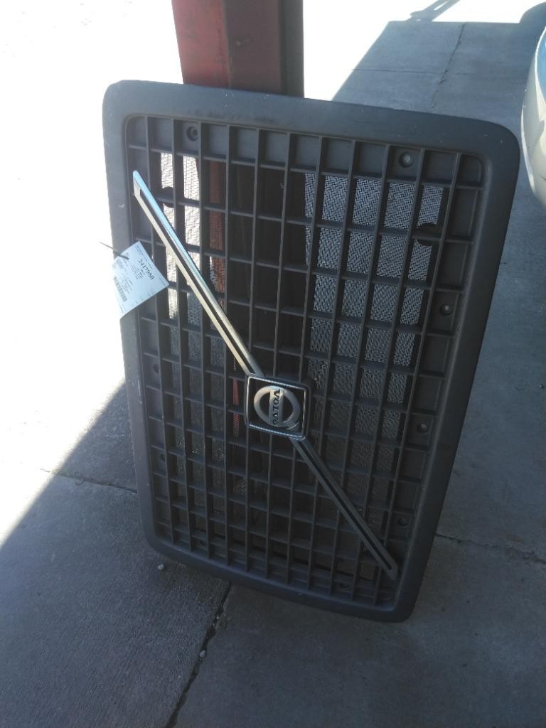For 2007 VOLVO VNM 2004-2020 GRILLE N/A ,  GA