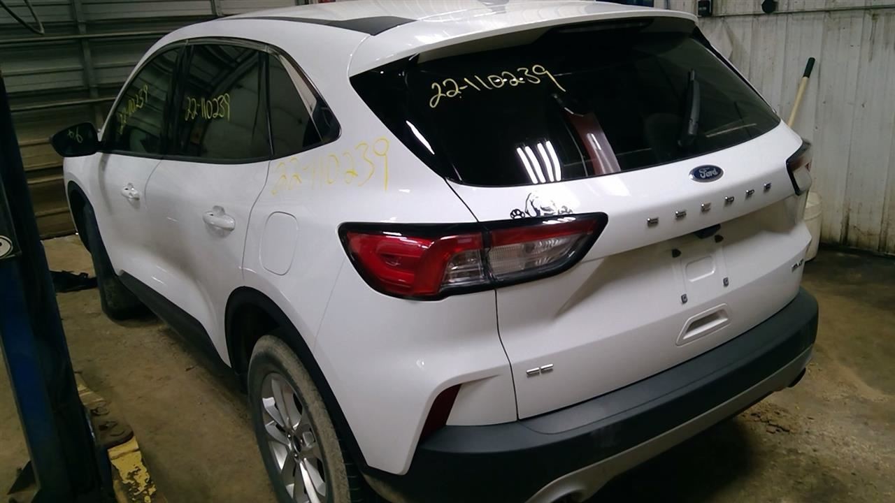 Driver Rear Knuckle/Stub AWD Fits 20-23 ESCAPE 10303015