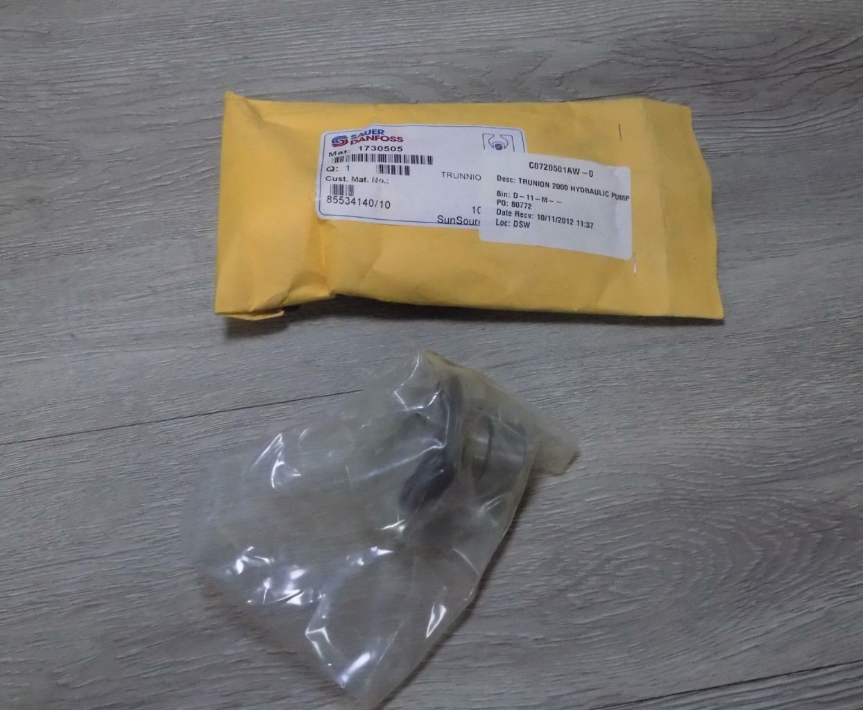 Sauer Danfoss 1730505 Hydraulic Pump Trunnion