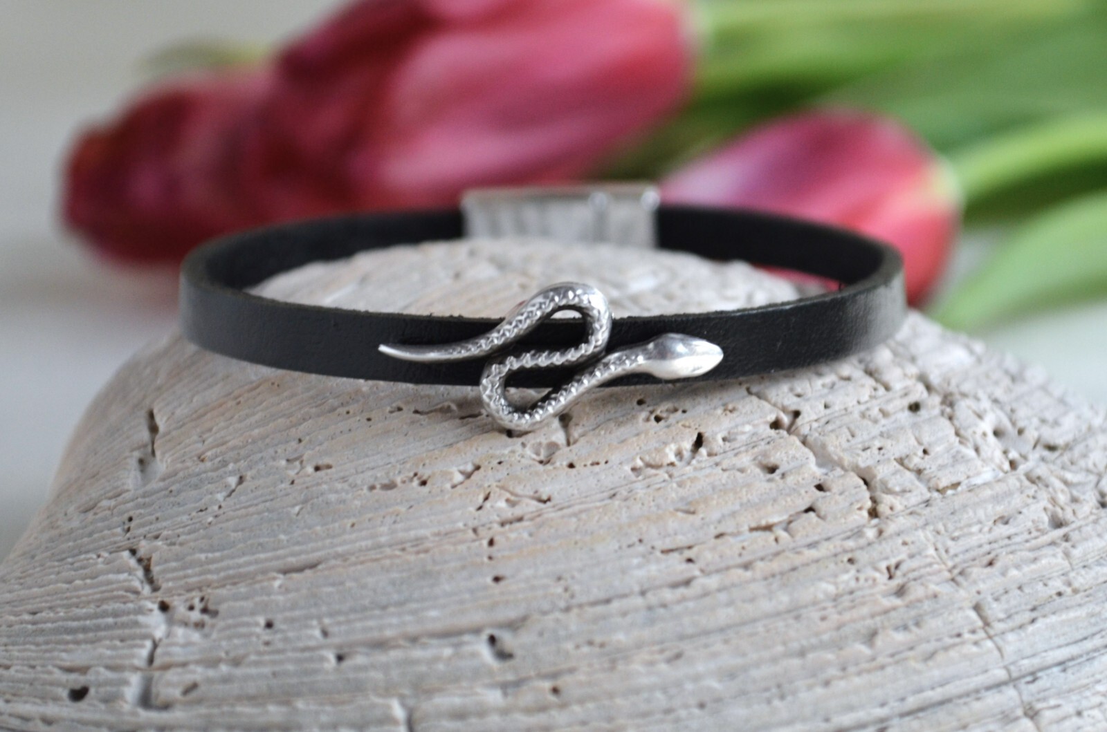 Leather Bracelet with Horseshoe Charm Lucky Charm Bracelet Handmade Unisex Gift