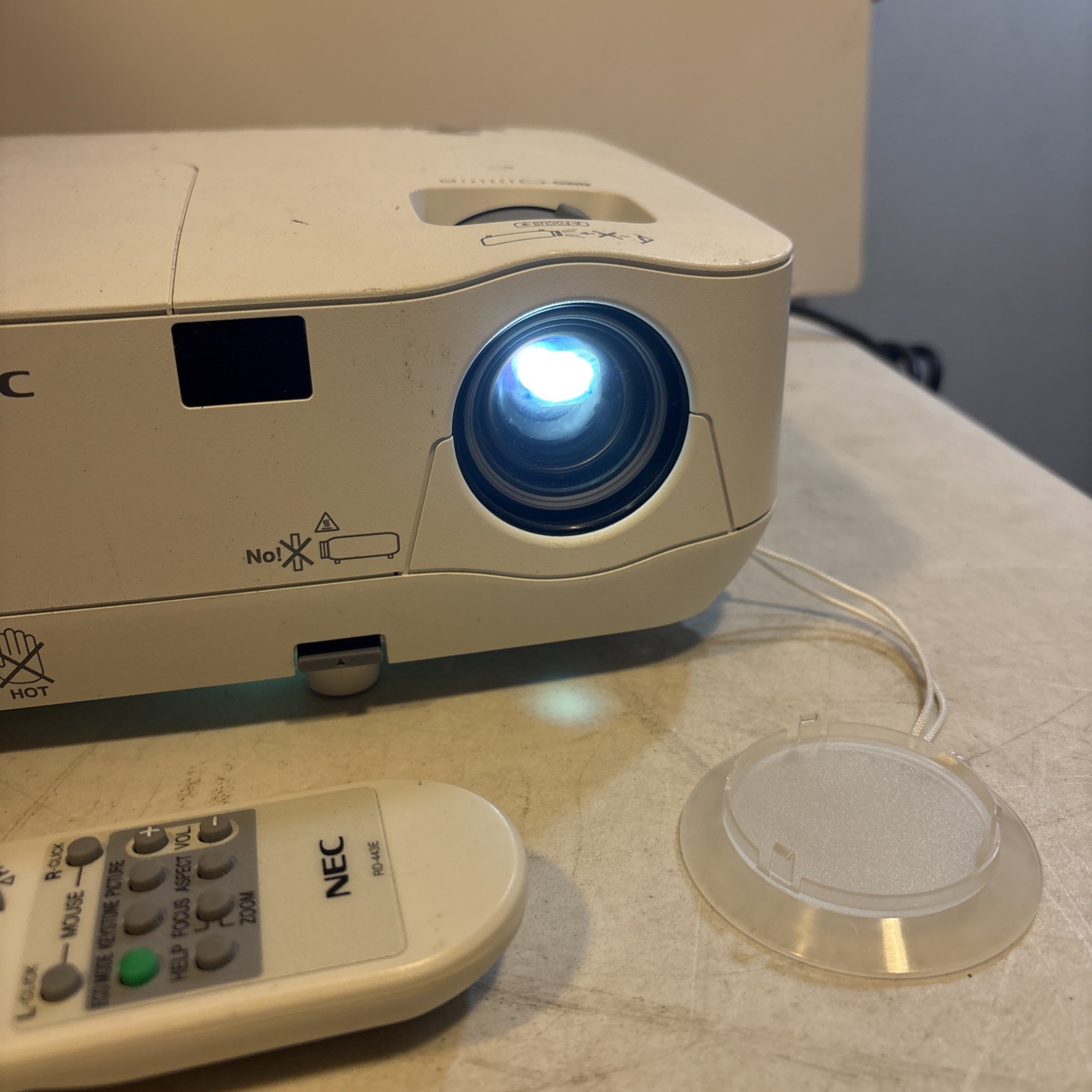 NEC NP215 DLP Engine Compact Mobile Projector. Works Great. W/ Remote
