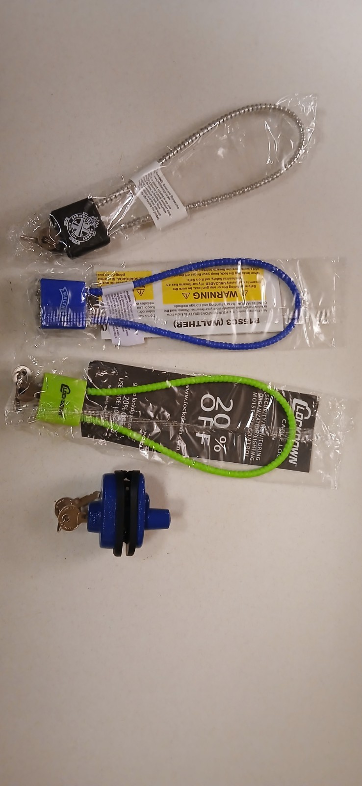 LOT OF GUN LOCKS