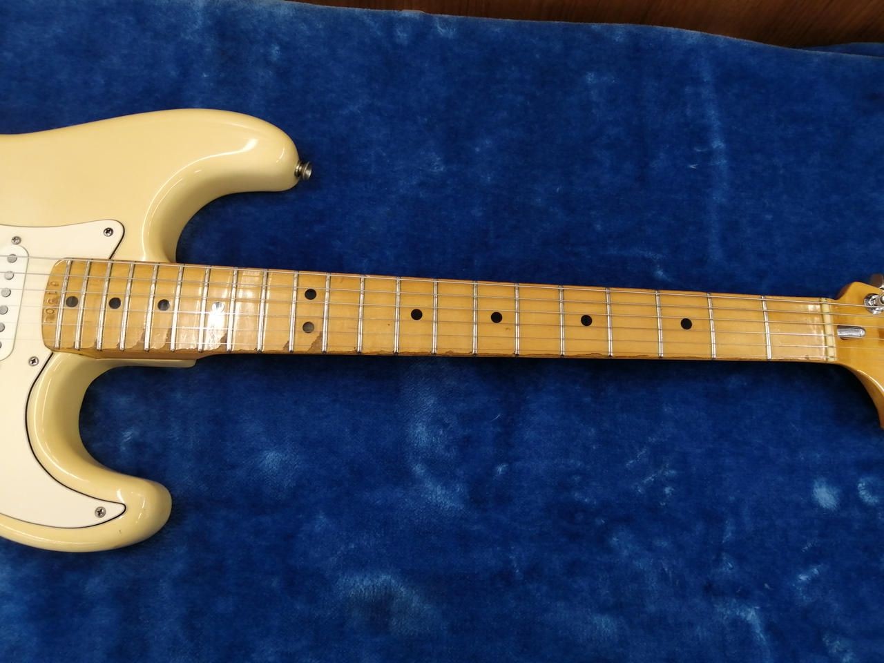 Fernandes Stratocaster Type BUNNY CUSTOM FST SERIES Used