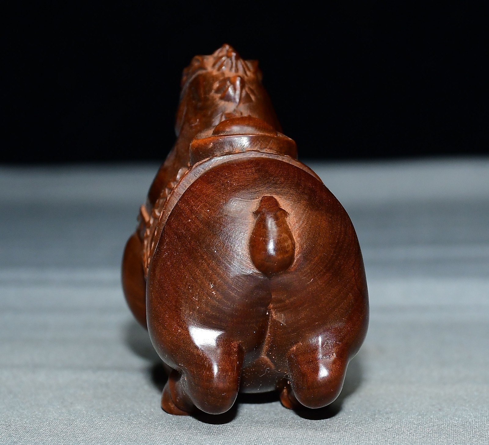 Exquisite Small Leaf Boxwood Tang Horse Ornament