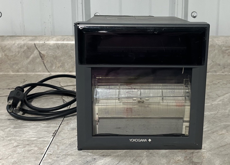 YOKOGAWA µR10000 DATA CHART RECORDER 436101-2 - Power on Tested ONLY