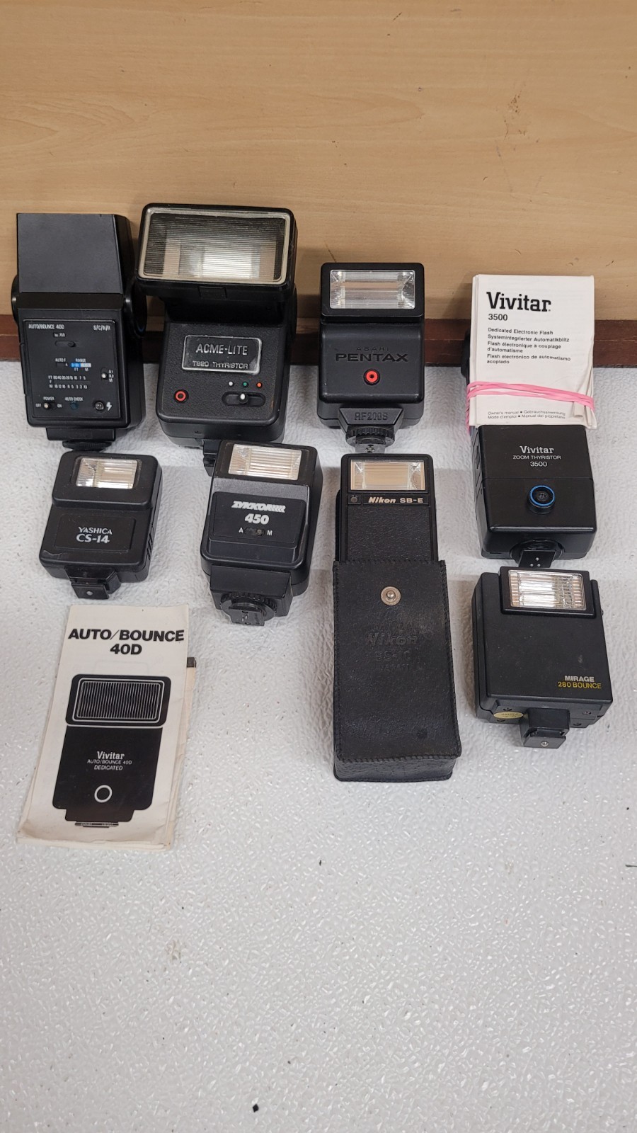 Lot Of Vintage Camera  Accessories FLASHES THYRISTOR AUTO BOUNCE & MORE