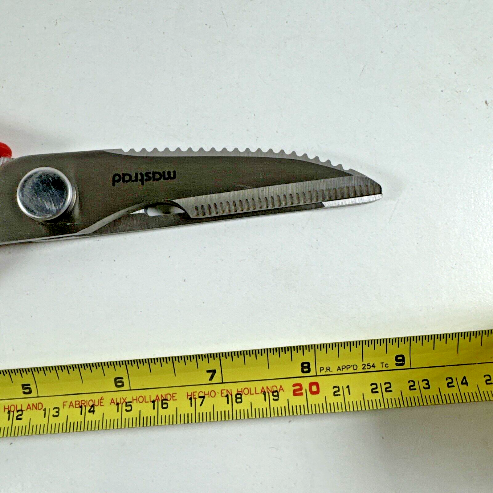 Mastrad Multifunctional Scissors with Magnetic Holder Kitchen Scissors