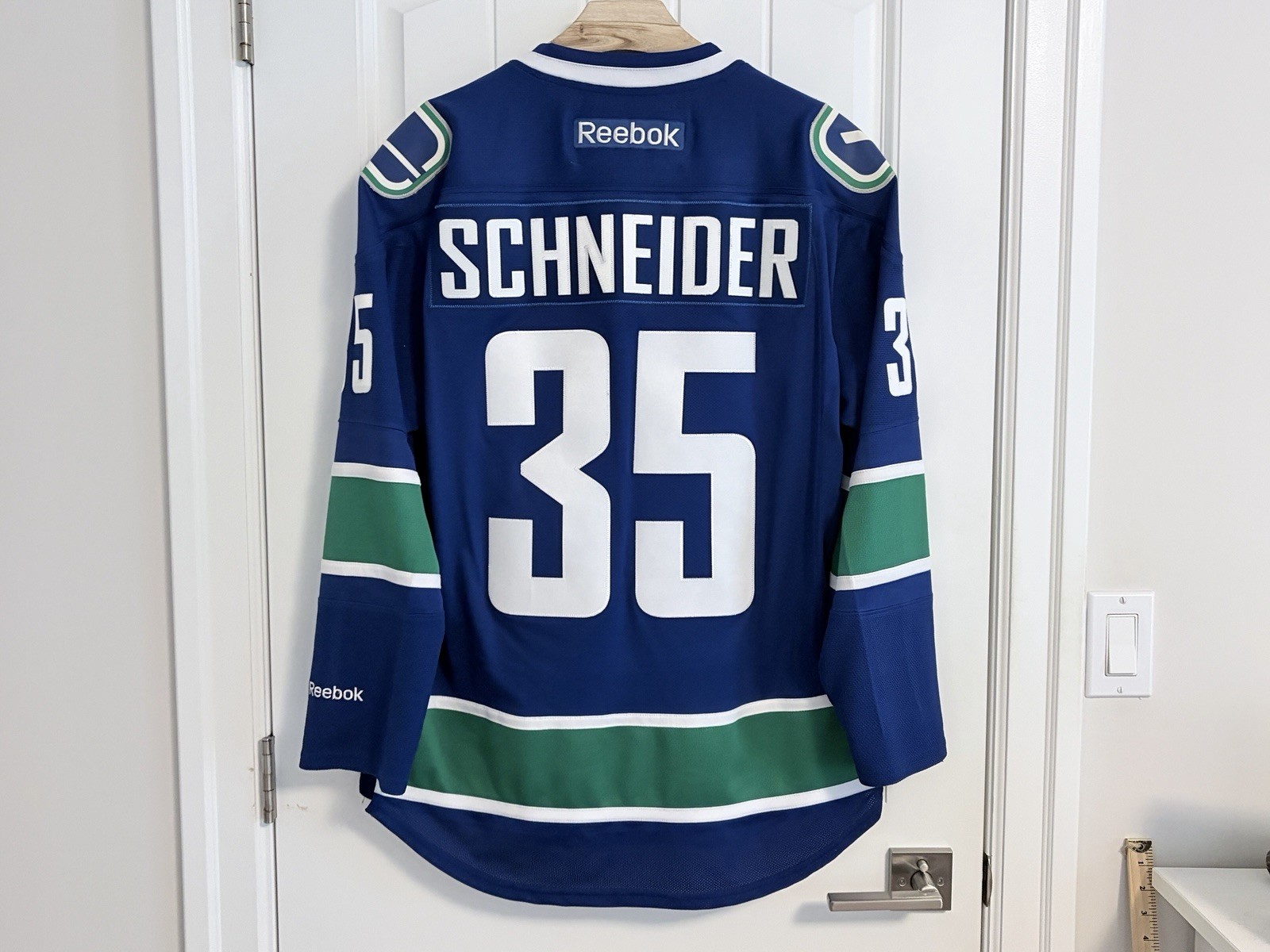 Authentic Reebok Vancouver Canucks Cory Schneider Orca Blue Jersey Size Large