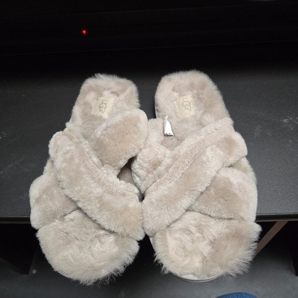 UGG Abela Gray Genuine Shearling Flip Flop
