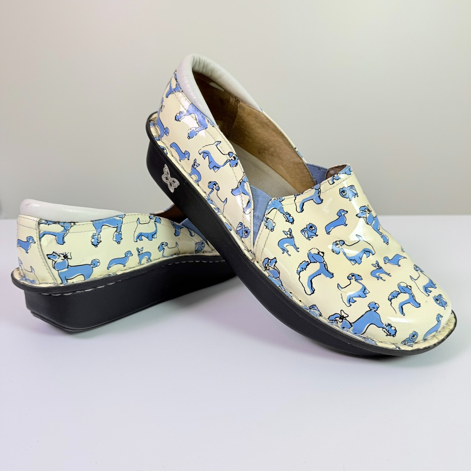 Alegria Debra Slip On Clogs Womens 41 US 10.5/11 Novelty Dogs Nurse Comfort Work