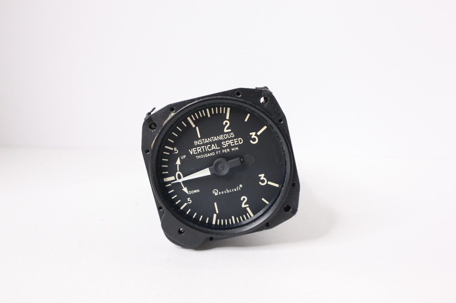 Aerosonic Corp 30230-1176 Vertical Speed Indicator Beechcraft 101-380034-1