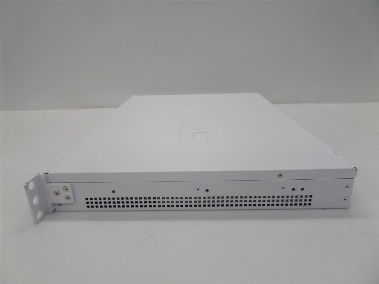 Sophos XGS 2100 Network Security Firewall Appliance