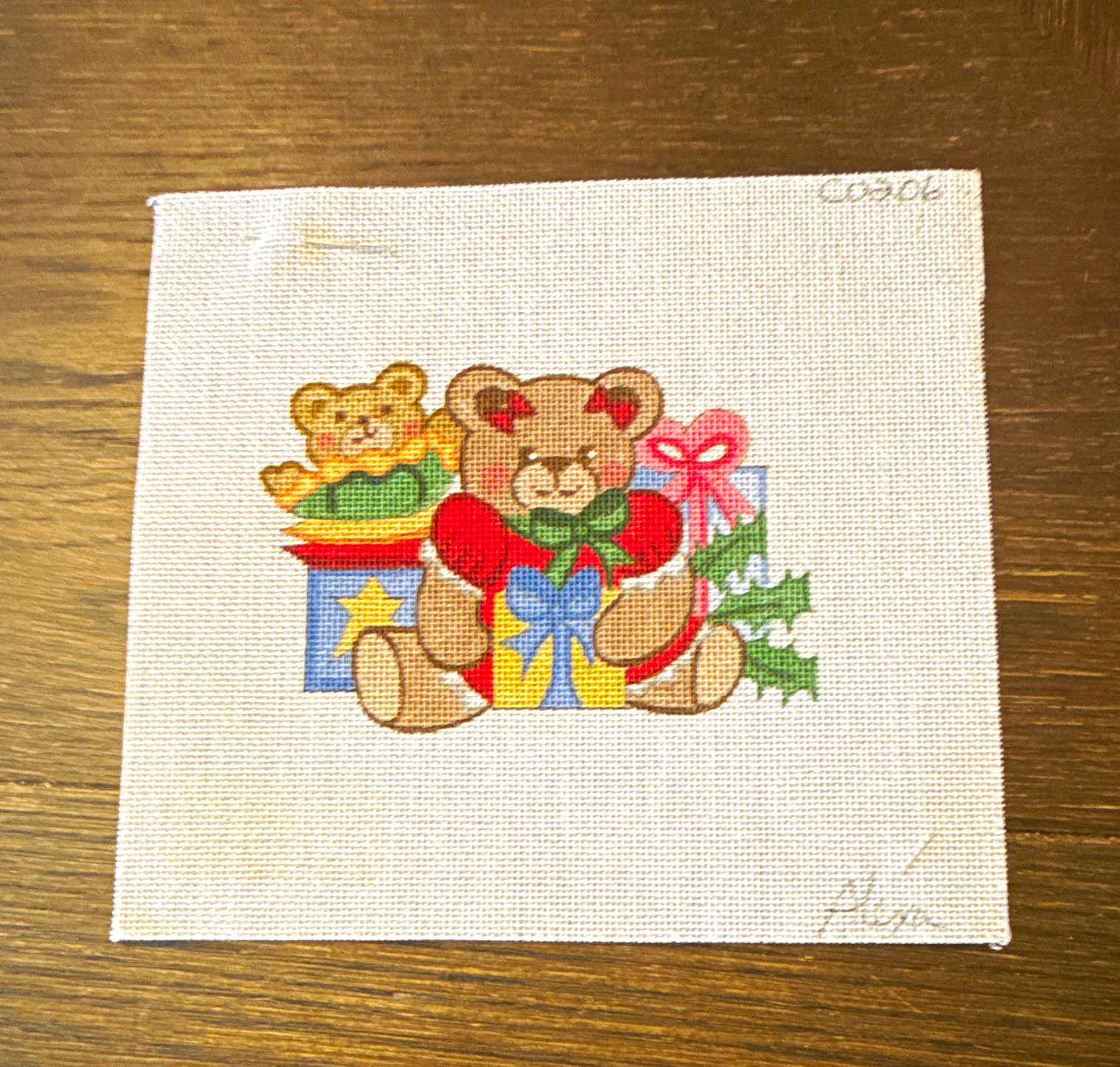 Teddy Bears With Presents on White Cloth COS 906