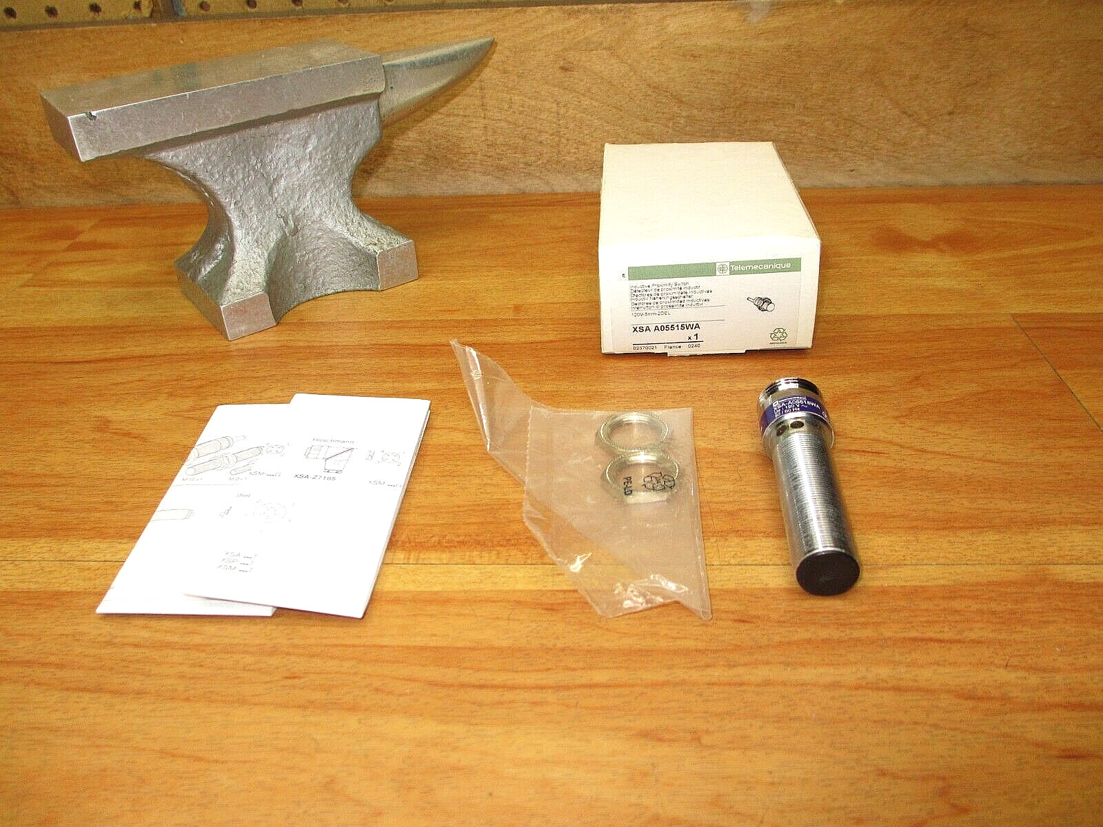Telemecanique XSA A05515WA *NEW* Inductive Proximity Switch Sensor