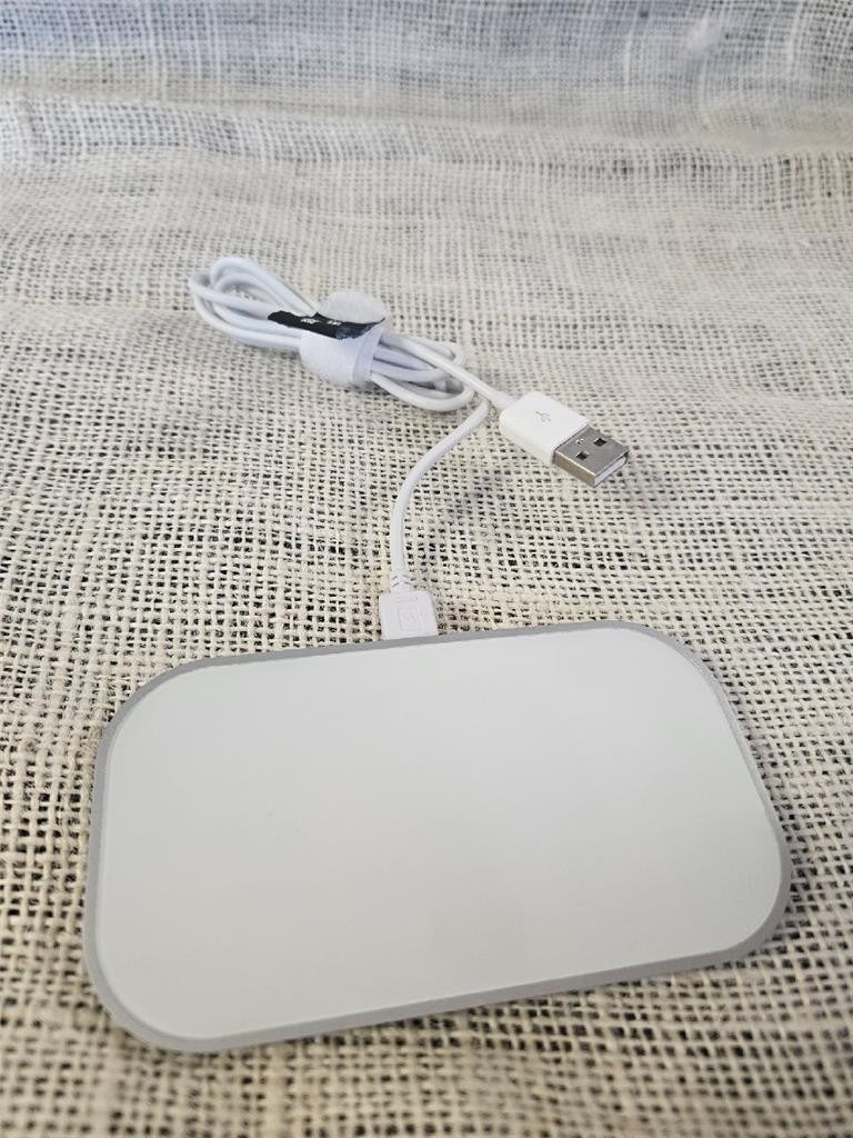 MOBEE THE MAGIC CHARGER WIRELESS CHARGING FOR APPLE MAGIC MOUSE MO2212-52 W/CORD