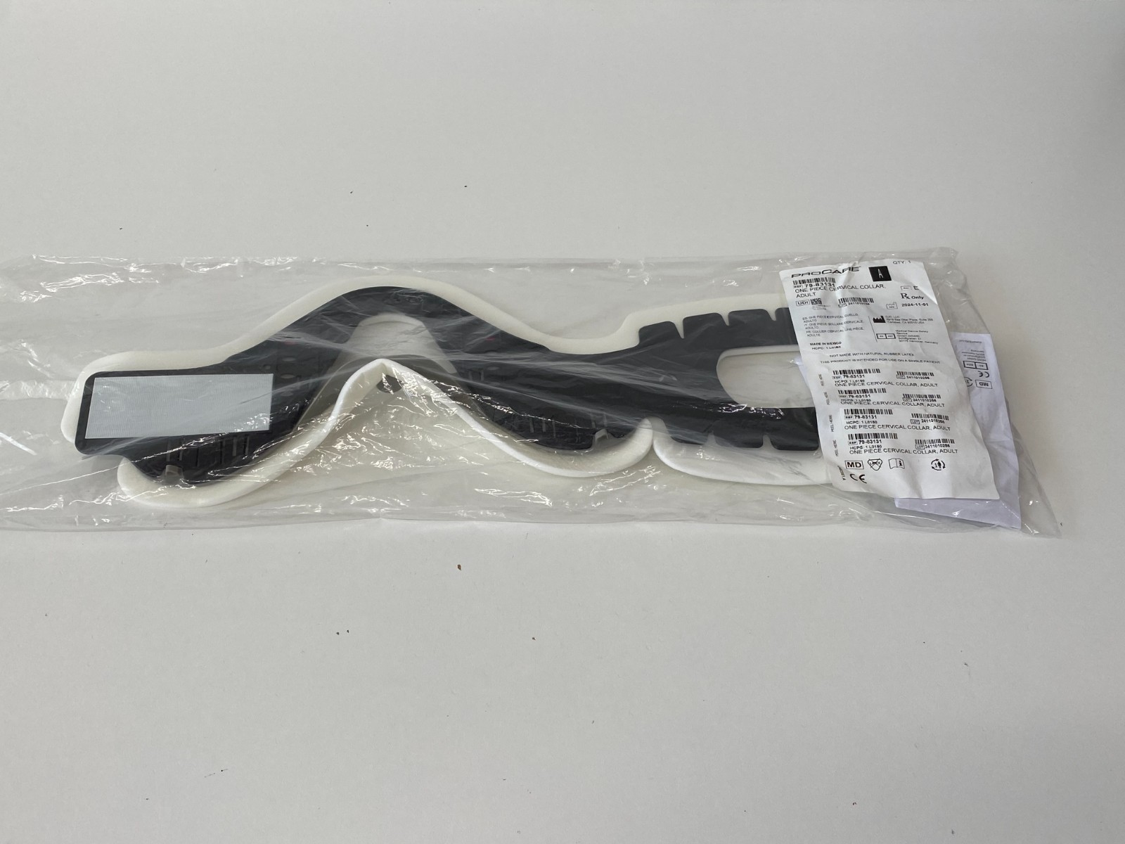 DJO Adult Cervical Collar 79-83131 (*AA37*)