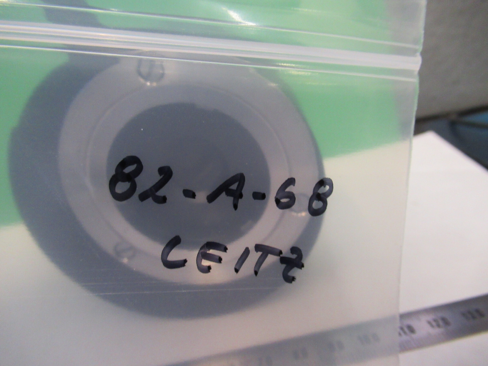 LEITZ WEZLAR 563484 VERTICAL ILLUMINATOR MICROSCOPE PART AS PICTURED 82-A-68