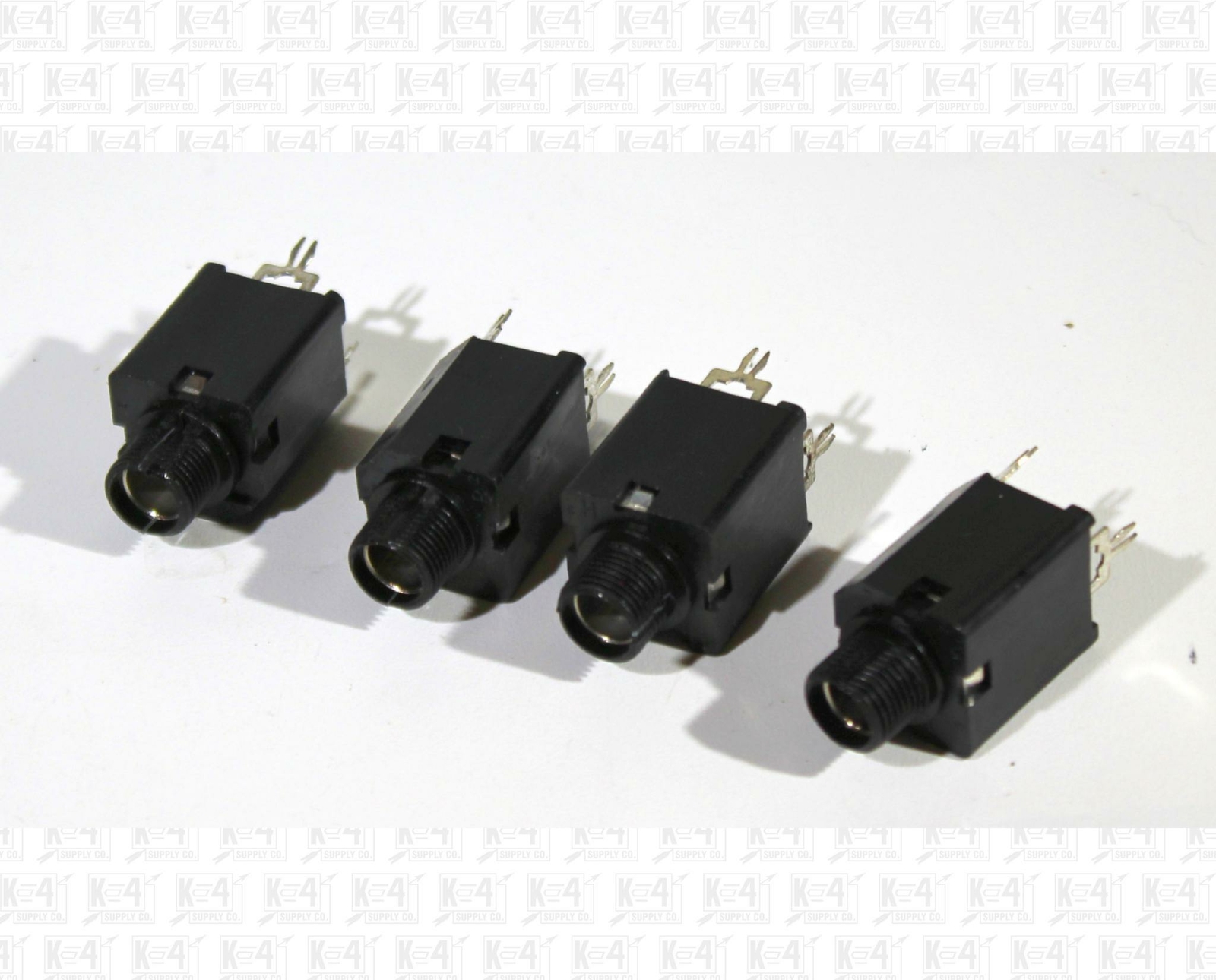 Lot Of 4 Vertical Mount 1/4" 6.5 mm Stereo Plastic Phone Jacks Unswitched NO HW
