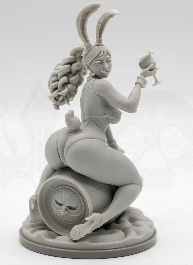 █NEW Arrival! Reverse Lagomorph Lucy 75mm(high) 50mm(base) Kingdom Death Unbuild