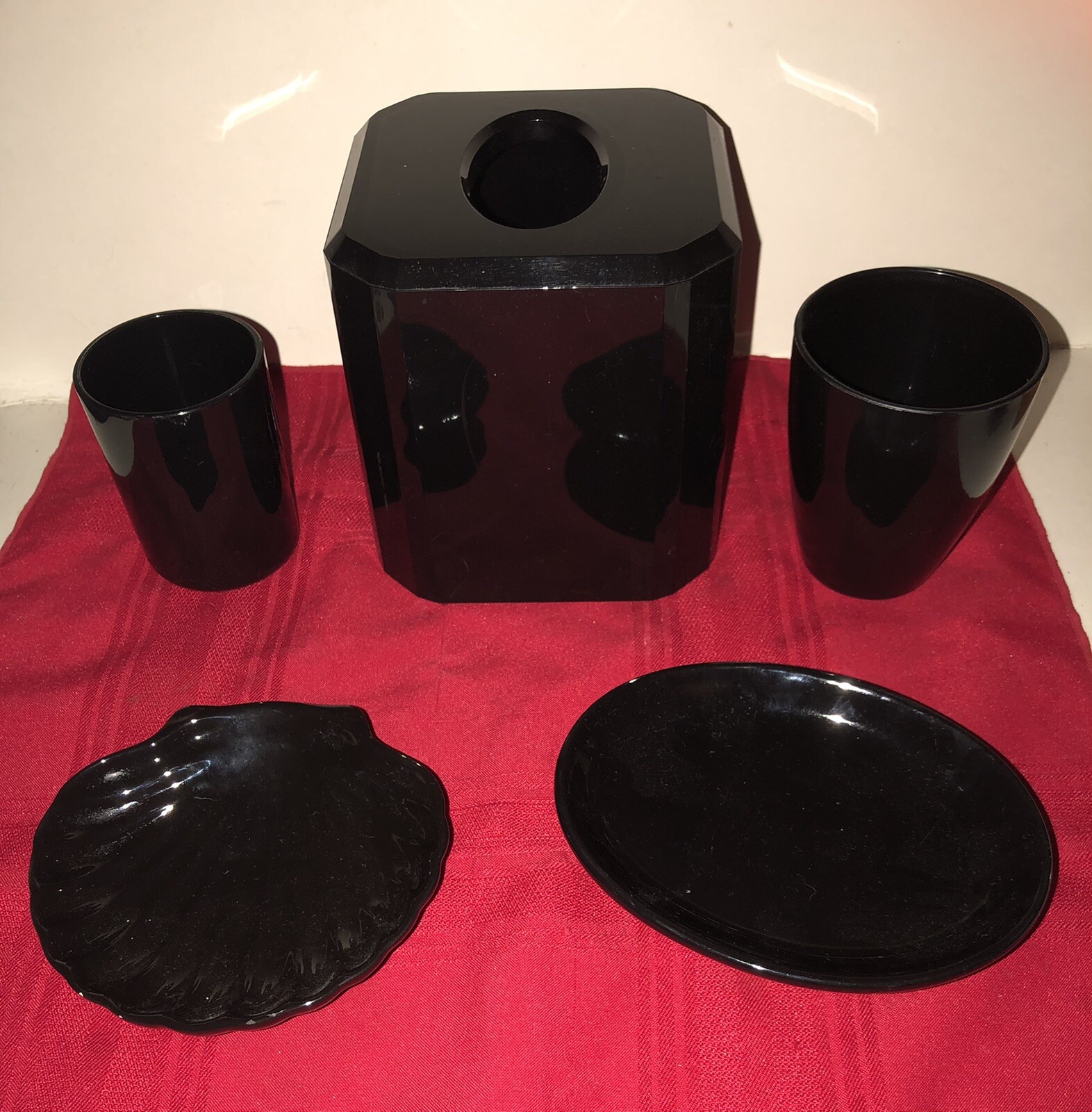 BLACK 5PC BATHROOM SET TISSUE COVER TOOTHBRUSH CUPS SHELL SHAPED SOAP HOLDER