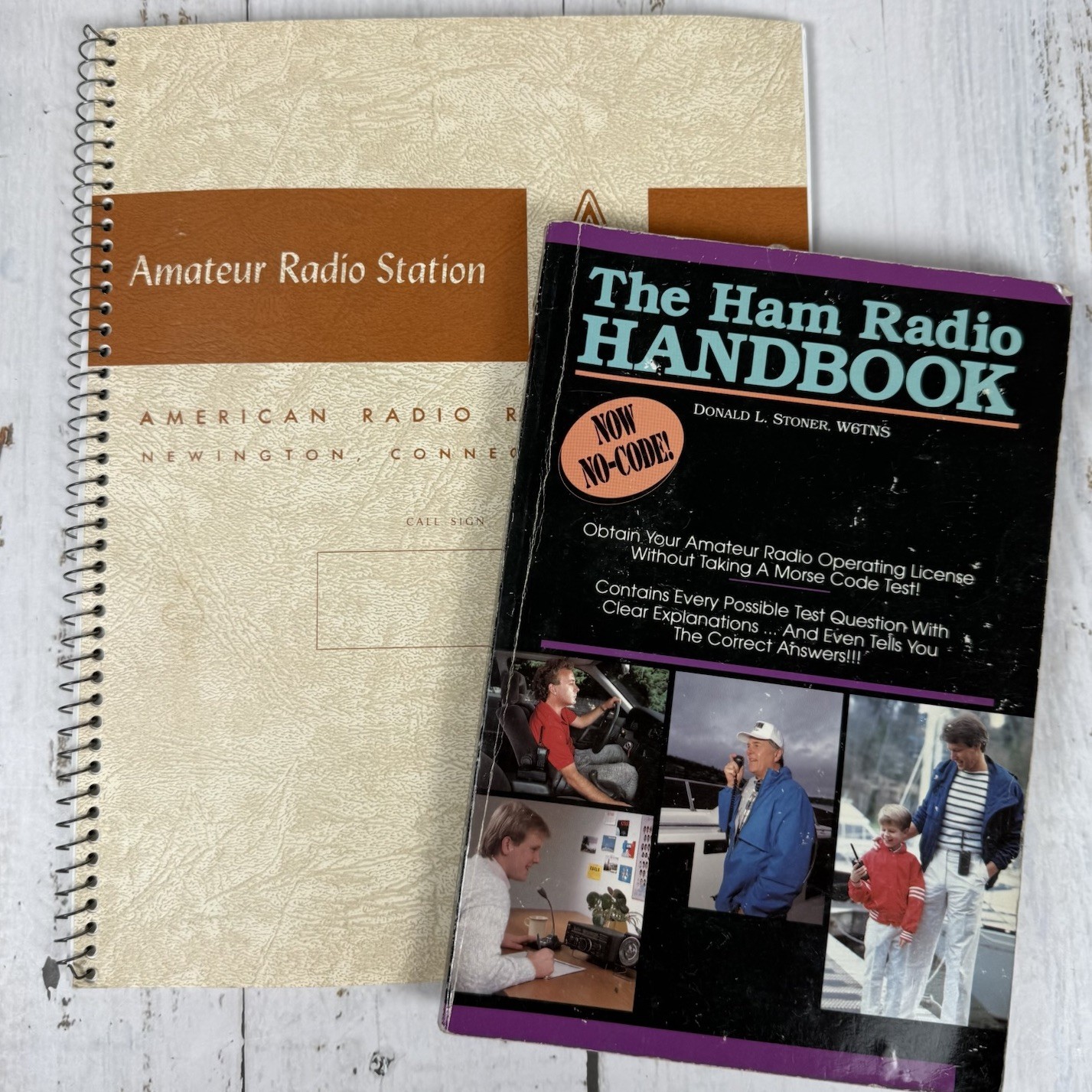 Amateur Radio Station Log Book American Radio Relay League/ Ham Radio Handbook