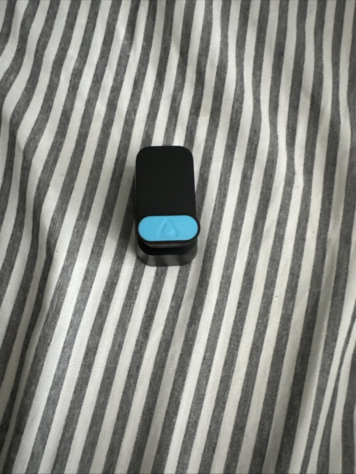 HTC VIVE 2.0 Virtual Reality System Tracker (COMES WITH DONGLE AND EXTRA STRAP!)