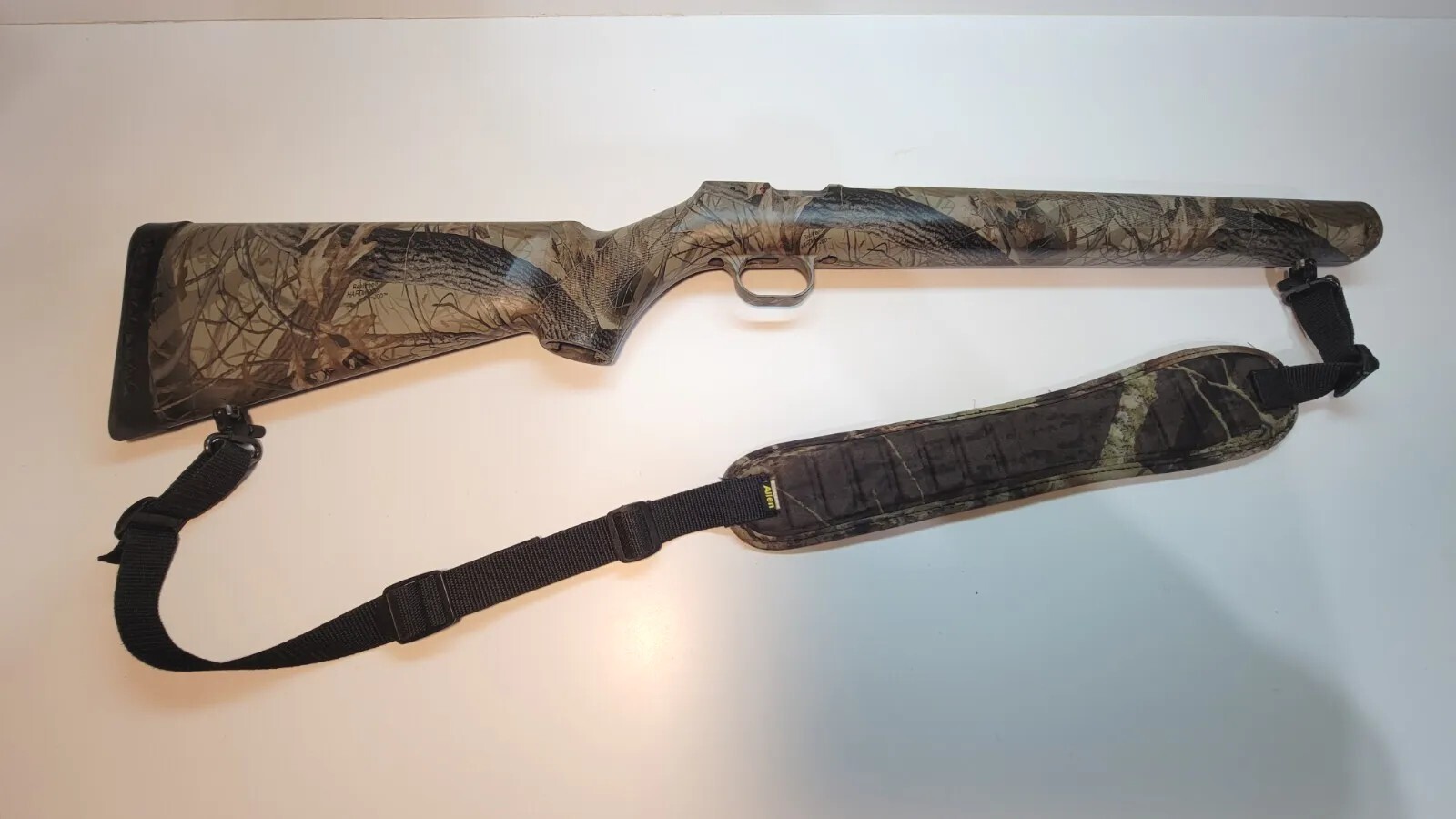 T/C Black Diamond XR  Inline Muzzleloader Camo Synthetic Stock (T)